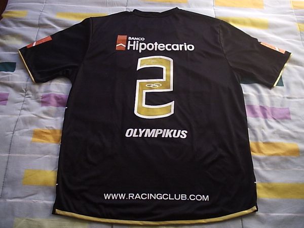 2010 Racing Olympikus away #2